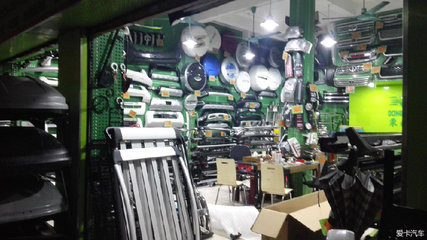 閑逛廣州永福路汽車用品一條街 探秘汽車零配件批發集散地